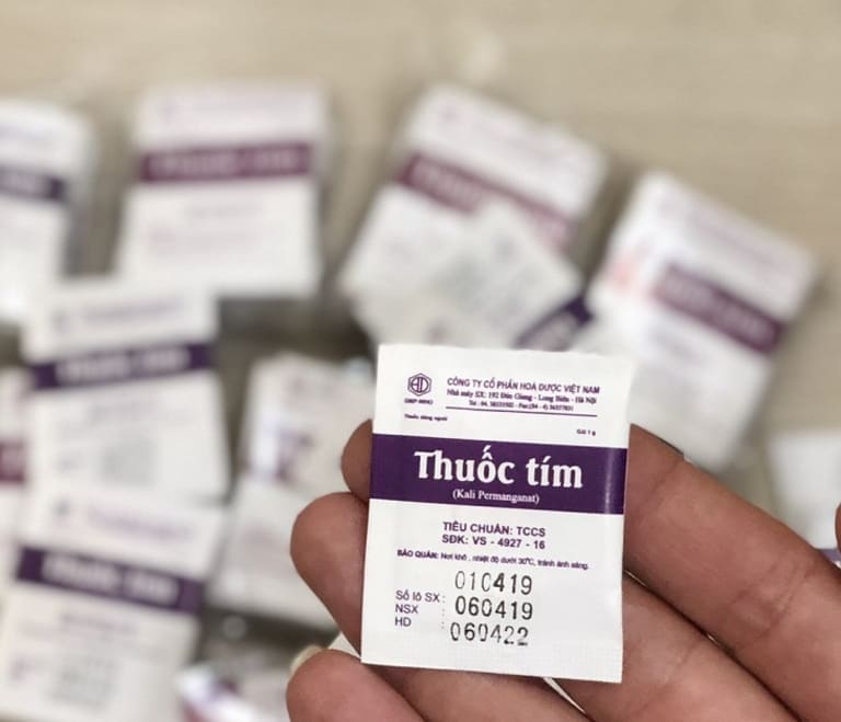 Thuốc tím có thể chữa viêm da tiếp xúc bội nhiễm