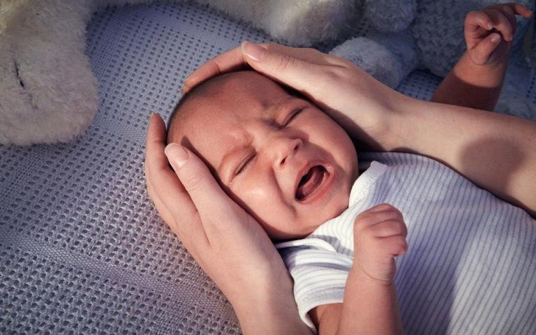 Trẻ biếng ăn, quấy khóc ảnh hưởng rất lớn đến sức khỏe và sự phát triển