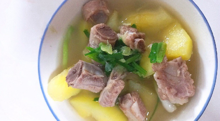 Canh sườn đu đủ