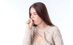 Viêm họng cấp tính đi kèm triệu chứng ho