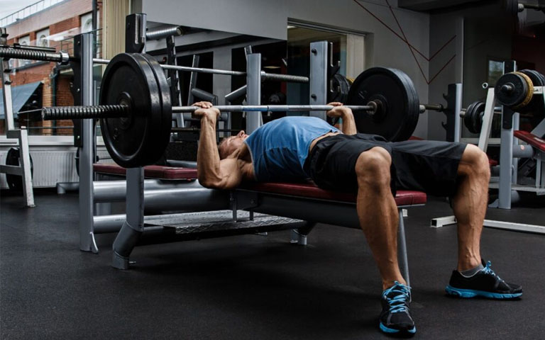 Bench Press là bài tập tăng cường chức năng sinh lý cho nam giới